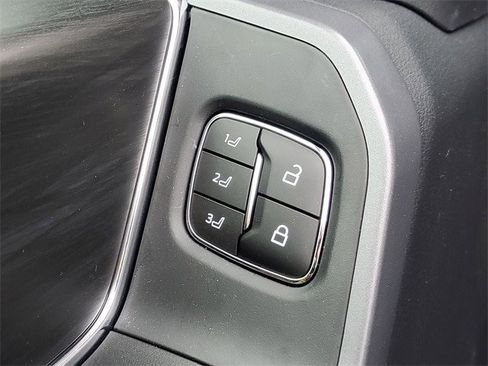 New 2025 Ford F150 Lariat w/ Equipment Group 502A High image 13