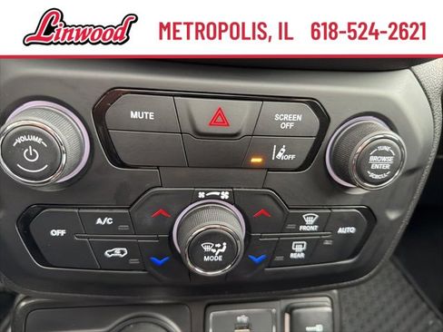 Used 2022 Jeep Renegade Trailhawk w/ Sun/Sound Group image 22