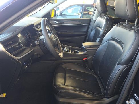 Used 2023 Jeep Grand Cherokee 4WD 4xe w/ Luxury Tech Group II image 7