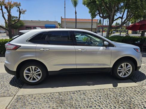 Used 2017 Ford Edge SEL AWD/4WD image 4