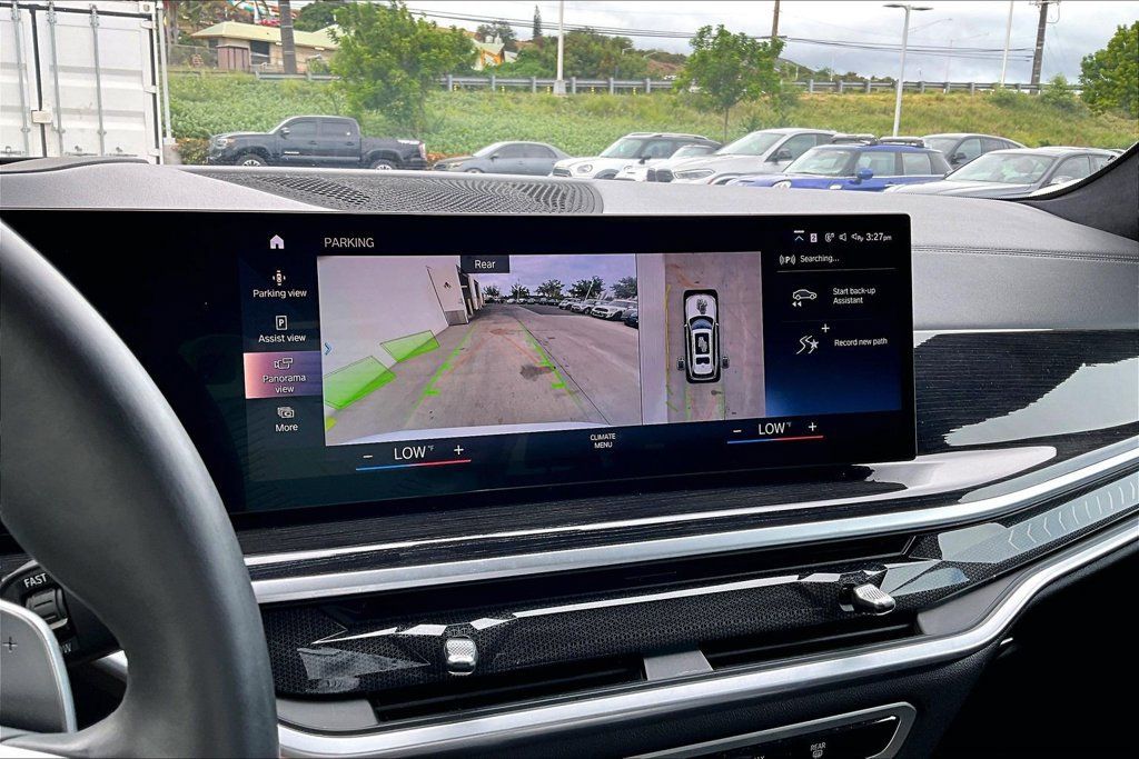 Used 2023 BMW X7 xDrive40i w/ M Sport Package AWD/4WD image 22