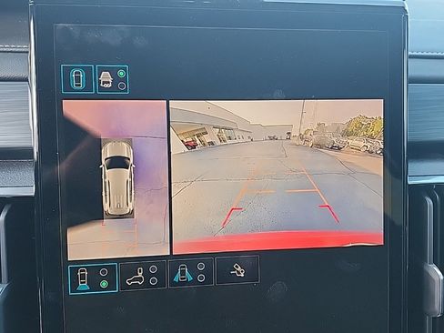 New 2025 GMC Acadia Elevation w/ Elevation Premium Package image 32