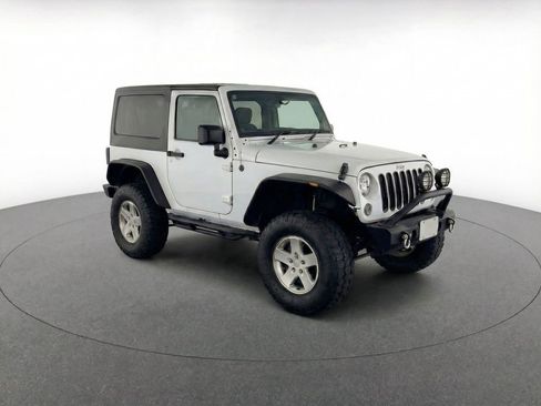Used 2018 Jeep Wrangler Sport image 2