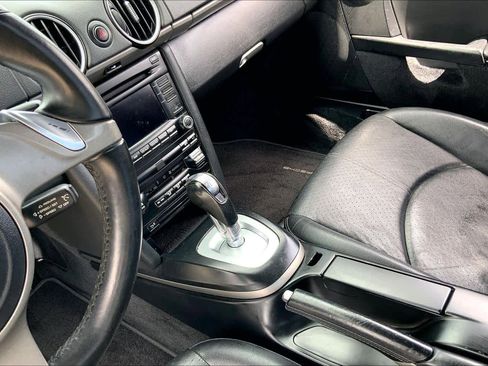 Used 2010 Porsche Cayman image 17