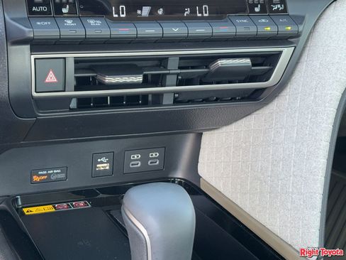 Certified 2026 Toyota Camry XLE image 30