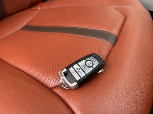 Used 2021 Ford F350 King Ranch w/ King Ranch Ultimate Package AWD/4WD image 9