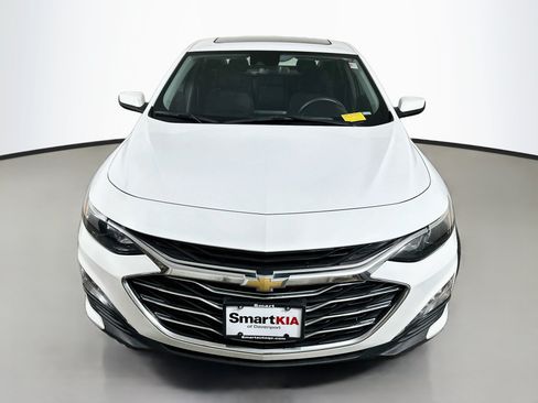 Used 2023 Chevrolet Malibu LT FWD image 2