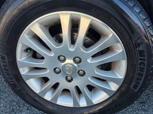 Used 2010 Toyota Sienna image 9