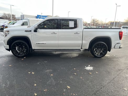 Certified 2023 GMC Sierra 1500 Denali image 7