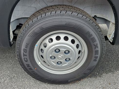 New 2024 RAM ProMaster 3500 w/ Convenience Group image 5