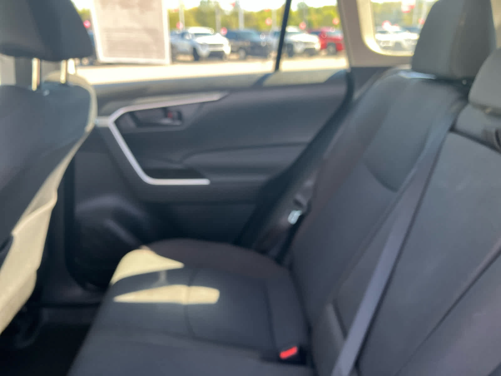 Certified 2025 Toyota RAV4 LE AWD/4WD image 32