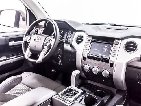 Used 2018 Toyota Tundra SR5 w/ SR5 Upgrade Package image 21