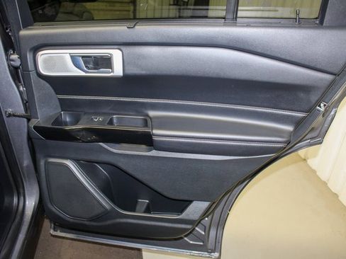 Used 2021 Ford Explorer ST w/ Equipment Group 401A image 17