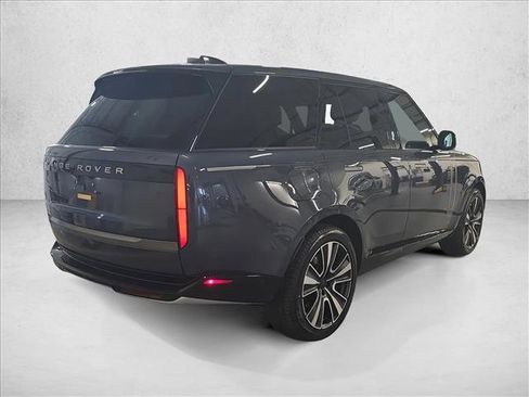 New 2026 Land Rover Range Rover SE image 5