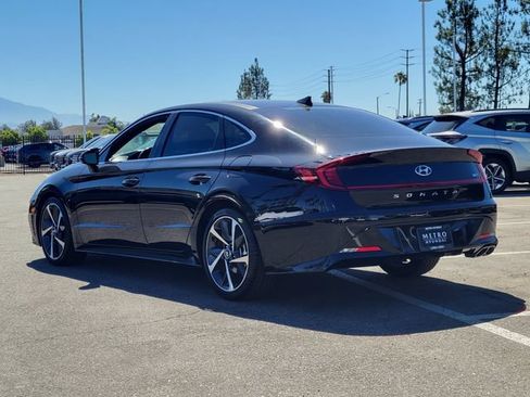 Used 2021 Hyundai Sonata SEL Plus w/ Tech Package FWD image 3
