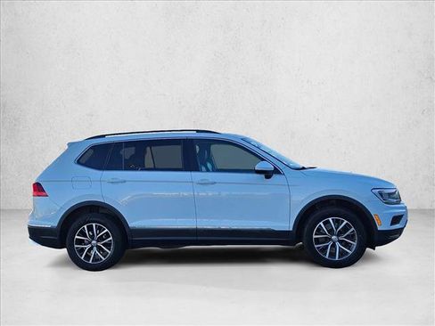 Used 2020 Volkswagen Tiguan SE image 4