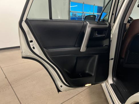 Used 2023 Toyota 4Runner Limited image 31