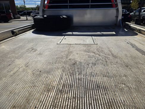 Used 2019 GMC Sierra 2500 SLT w/ Duramax Plus Package AWD/4WD image 20