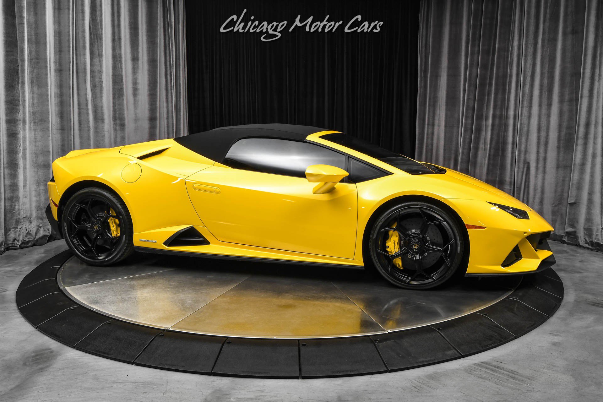 Used 2024 Lamborghini Huracan EVO AWD/4WD image 45