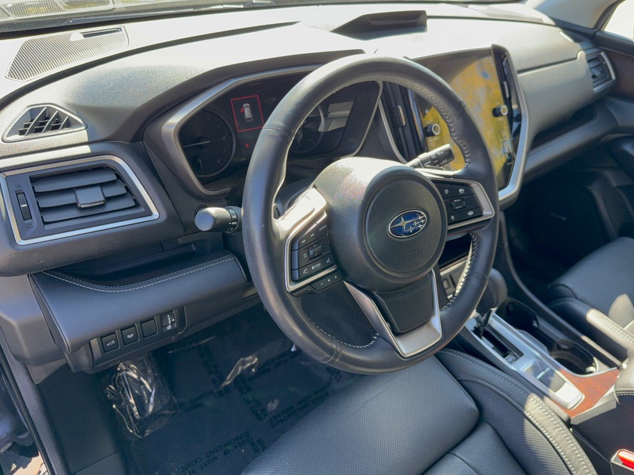 Used 2024 Subaru Ascent Touring AWD/4WD image 4