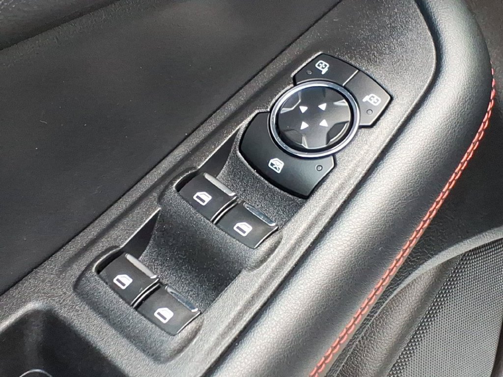 Used 2024 Ford Edge SEL AWD/4WD image 15