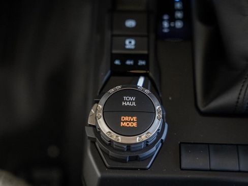 New 2026 Toyota 4Runner SR5 image 25