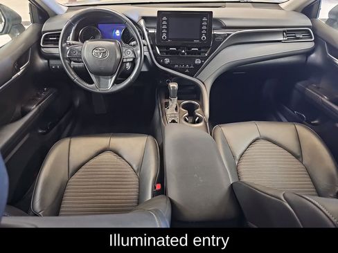 Used 2024 Toyota Camry SE image 13