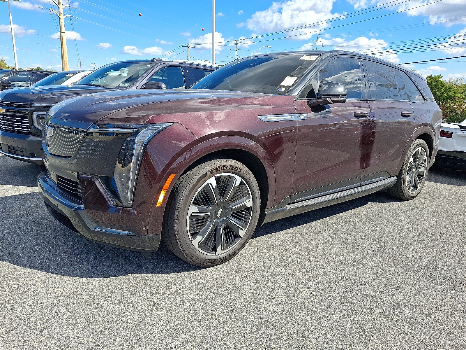 Used 2025 Cadillac Escalade IQ Sport 2 AWD/4WD image 3