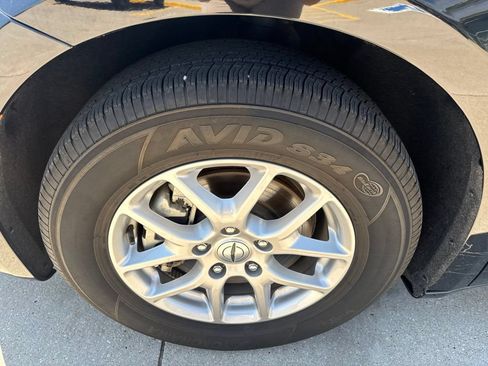 Used 2025 Chrysler Pacifica Select FWD image 28
