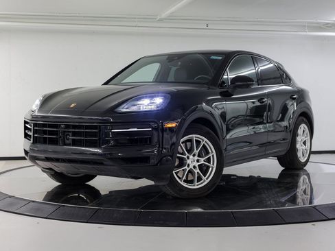 Certified 2025 Porsche Cayenne Coupe image 1