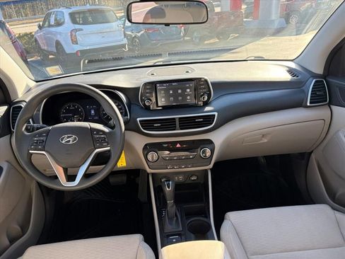 Used 2019 Hyundai Tucson SE w/ Cargo Package image 8