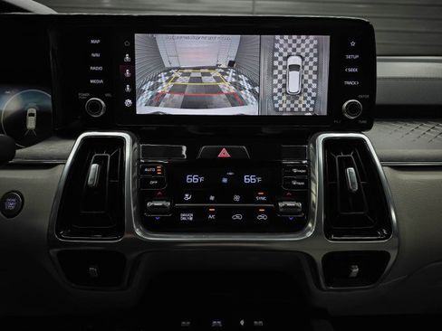 Used 2022 Kia Sorento SX Prestige w/ Panoramic Sunroof Package AWD/4WD image 27