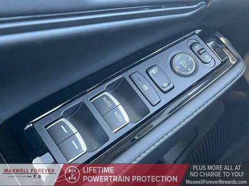 Used 2024 Honda Accord Touring image 7