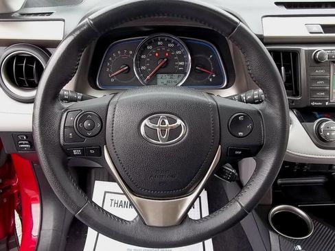 Used 2014 Toyota RAV4 Limited AWD/4WD image 18