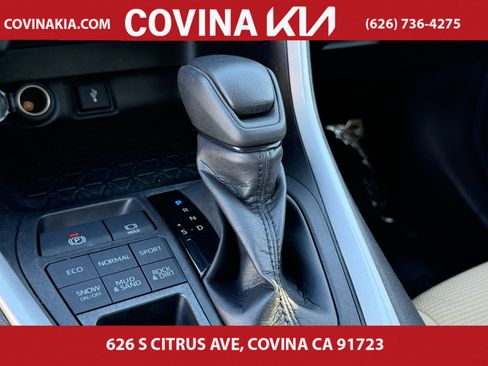 Used 2022 Toyota RAV4 LE image 20