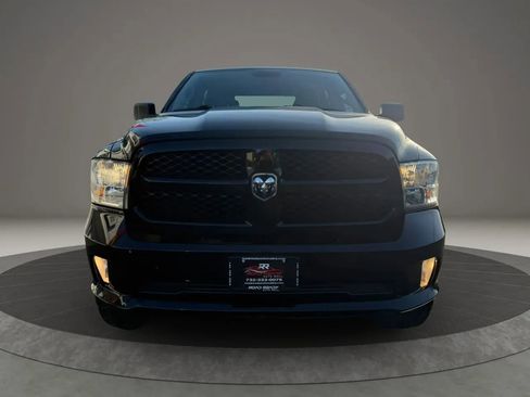 Used 2018 RAM 1500 Express w/ Express Value Package AWD/4WD image 3