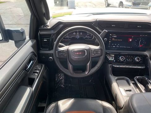 Used 2024 GMC Sierra 3500 AT4 w/ AT4 Premium Plus Package image 17