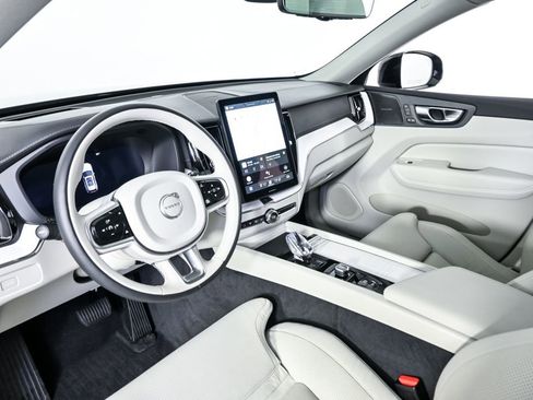 Certified 2026 Volvo XC60 B5 Ultra w/ Protection Package Premier image 6