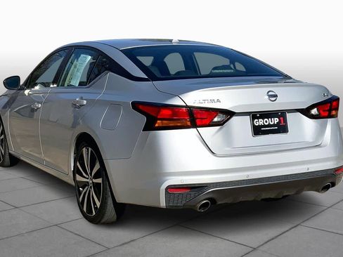 Used 2022 Nissan Altima 2.5 SR image 11