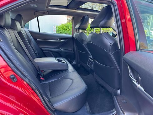 Used 2024 Toyota Camry XSE w/ Navigation Package image 35