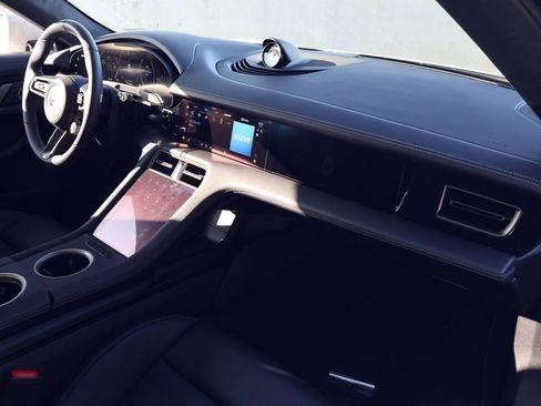 New 2025 Porsche Taycan Turbo AWD/4WD image 25