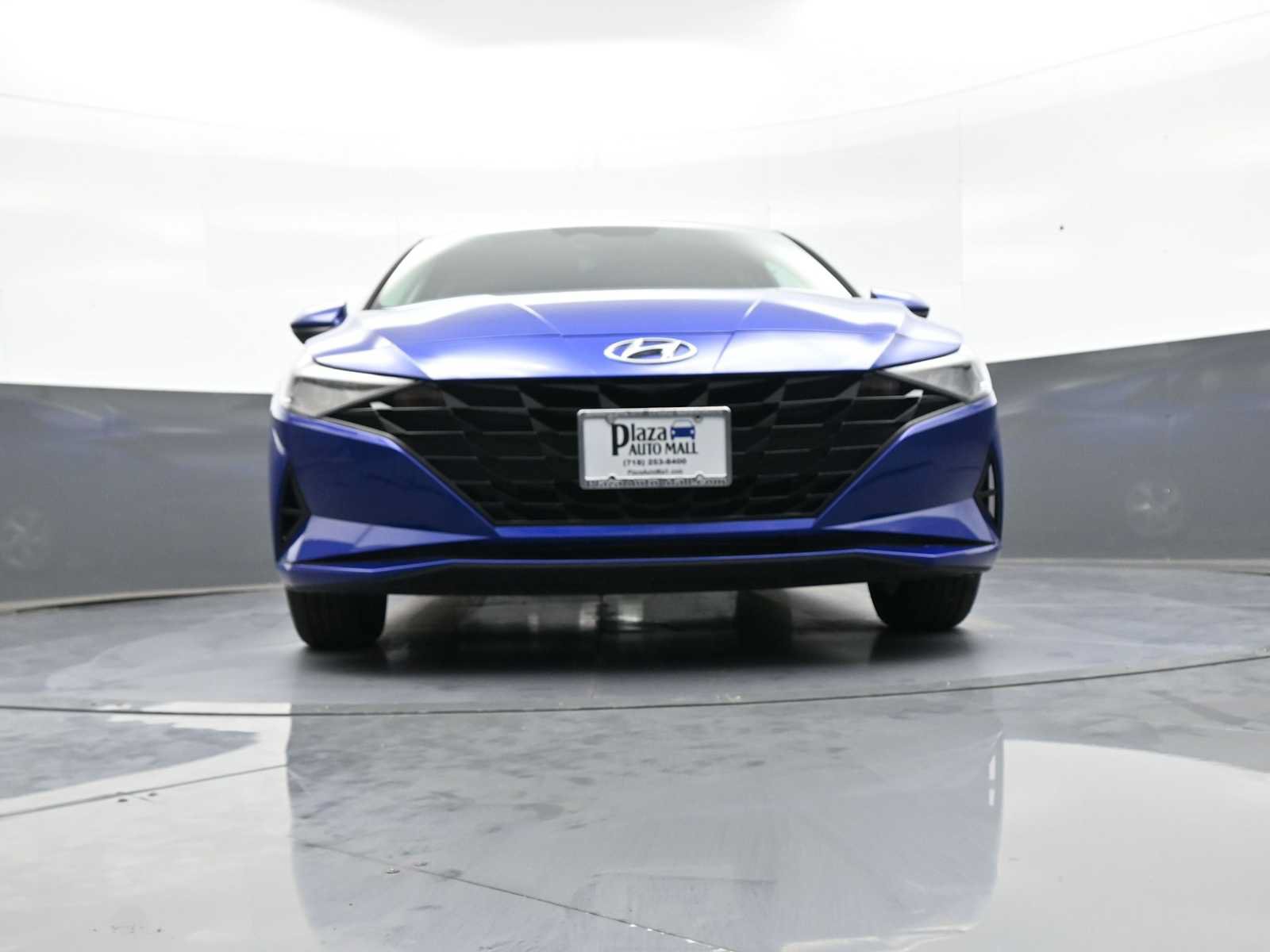 Certified 2023 Hyundai Elantra SE FWD image 25
