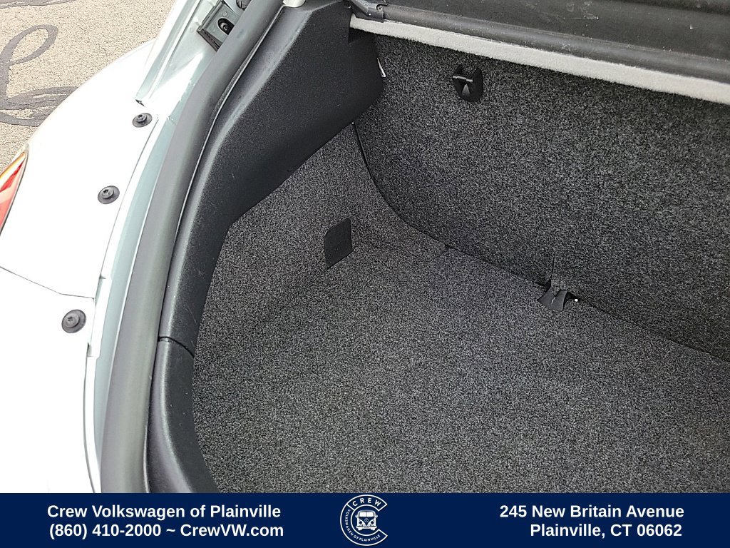 Used 2008 Volkswagen Beetle S FWD image 32