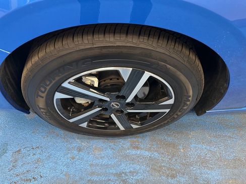 Used 2025 Nissan Sentra SV image 14