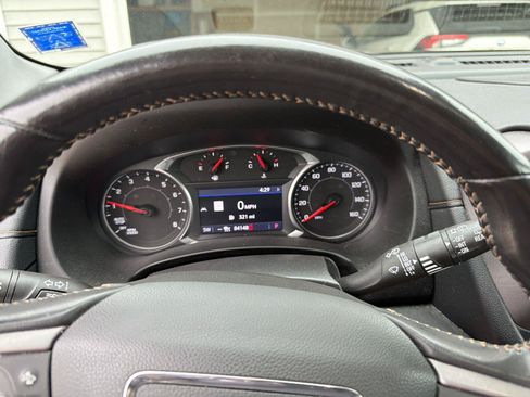 Used 2022 GMC Terrain AT4 w/ Infotainment Package II AWD/4WD image 10
