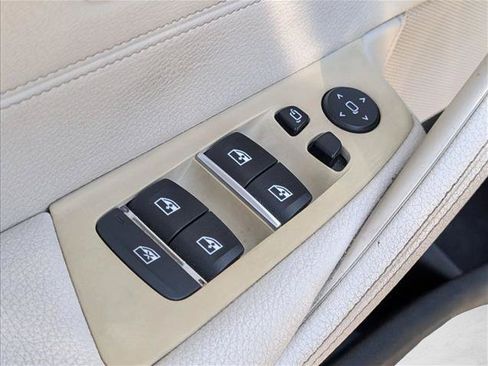 Used 2020 BMW 530i w/ Convenience Package RWD image 12