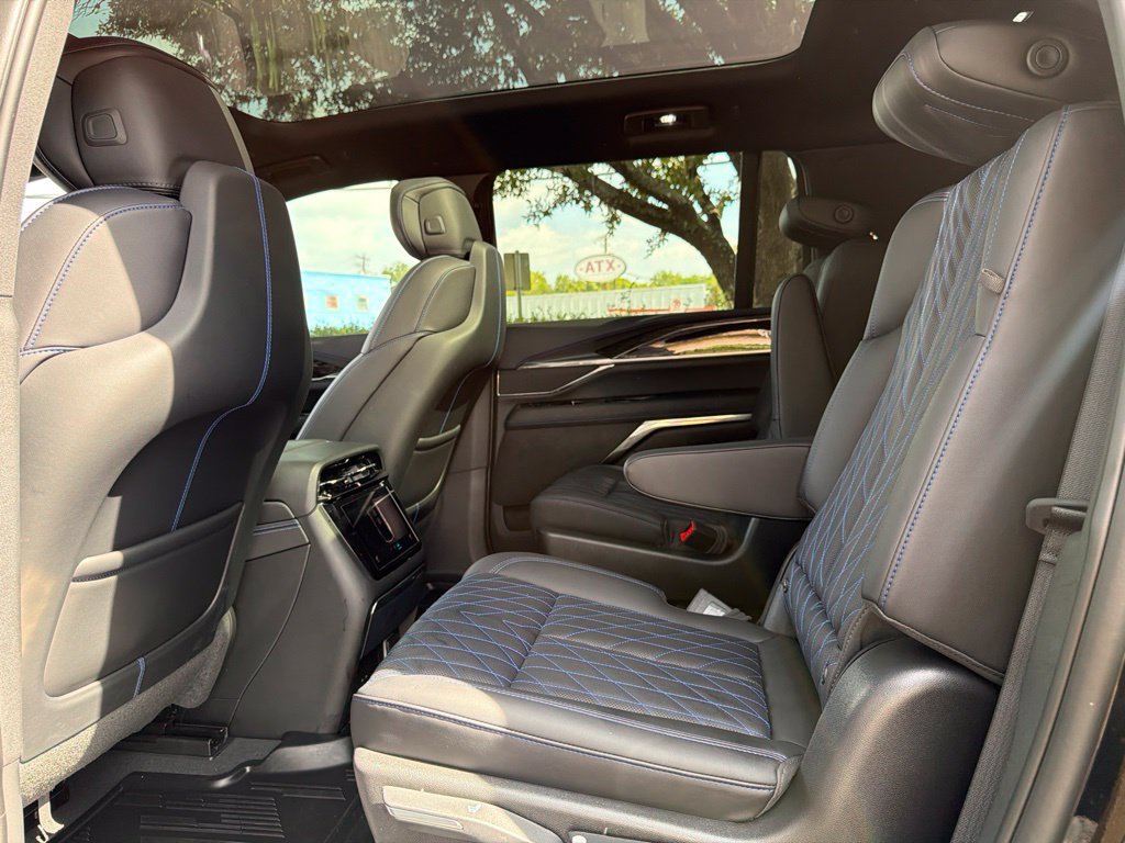Used 2026 Cadillac Escalade IQL Sport 1 AWD/4WD image 24