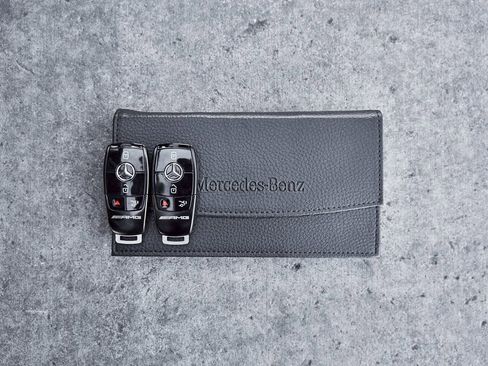 Used 2025 Mercedes-Benz GLS 63 AMG 4MATIC image 88