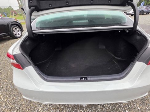 Used 2024 Toyota Camry XSE FWD image 5
