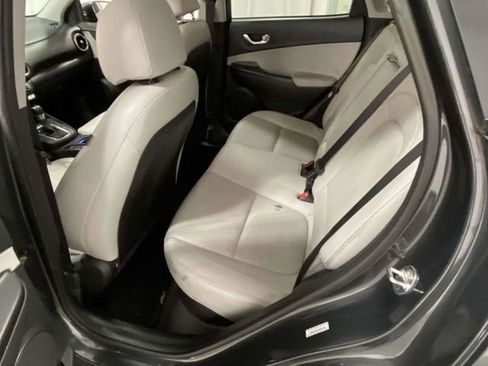 Used 2022 Hyundai Kona Limited image 9
